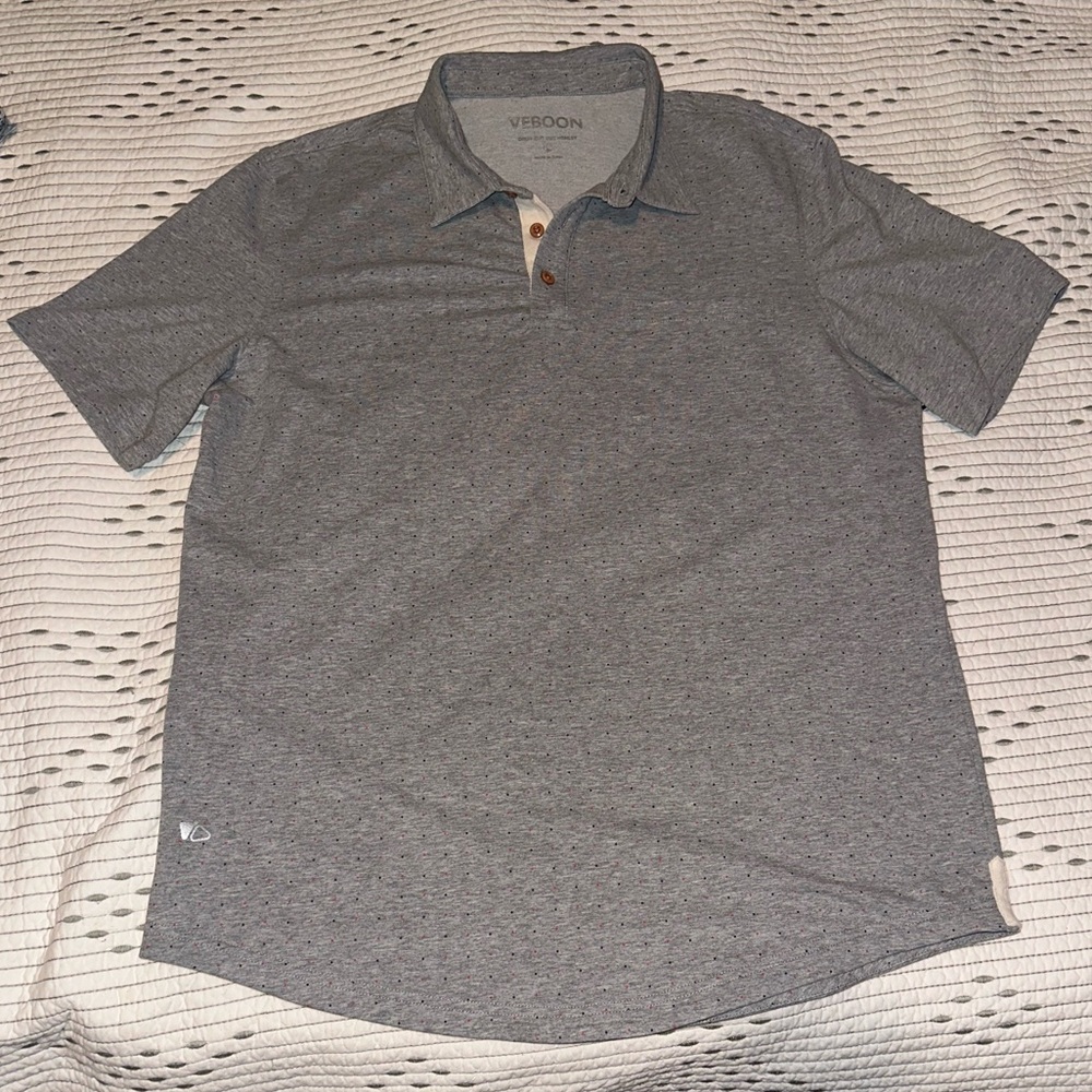 Veboon polo shirt for men size large in excellent condition